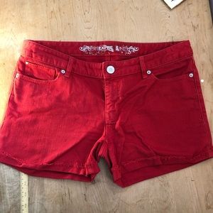 Express red jean short